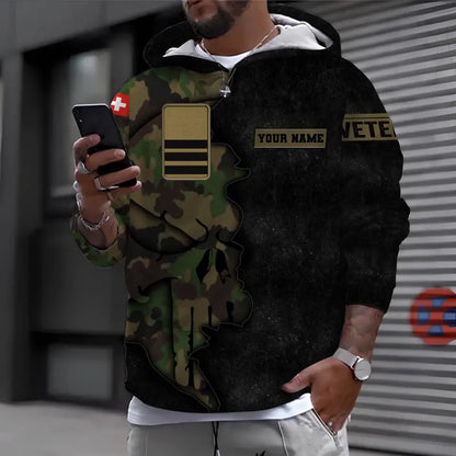 Personalisierter Kapuzenpullover mit Schweizer Soldaten-/Veteranen-Tarnmuster und Namen und Rang - 1699574401