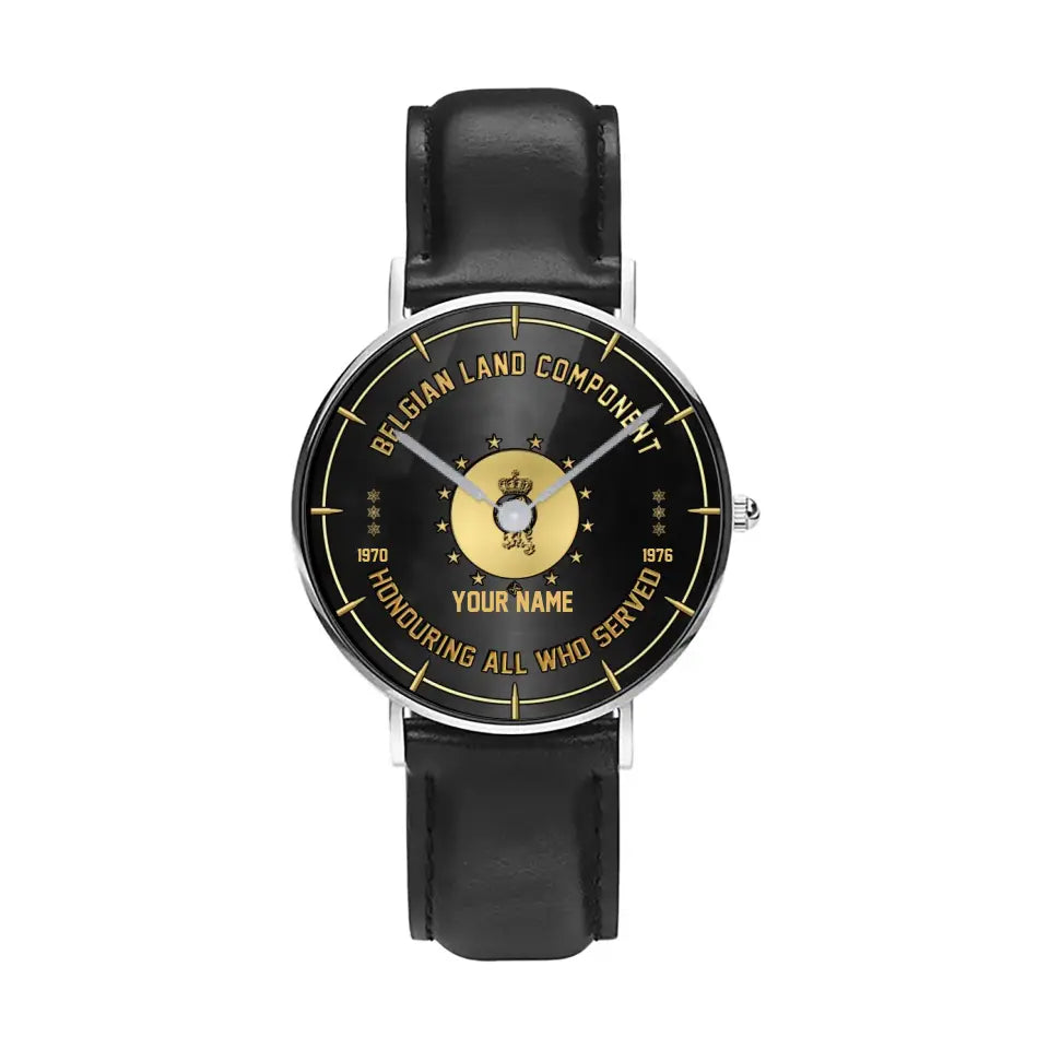 Montre personnalisée en cuir noir cousu pour soldat/vétéran belge avec nom, grade et année - 26042401QA - Version dorée