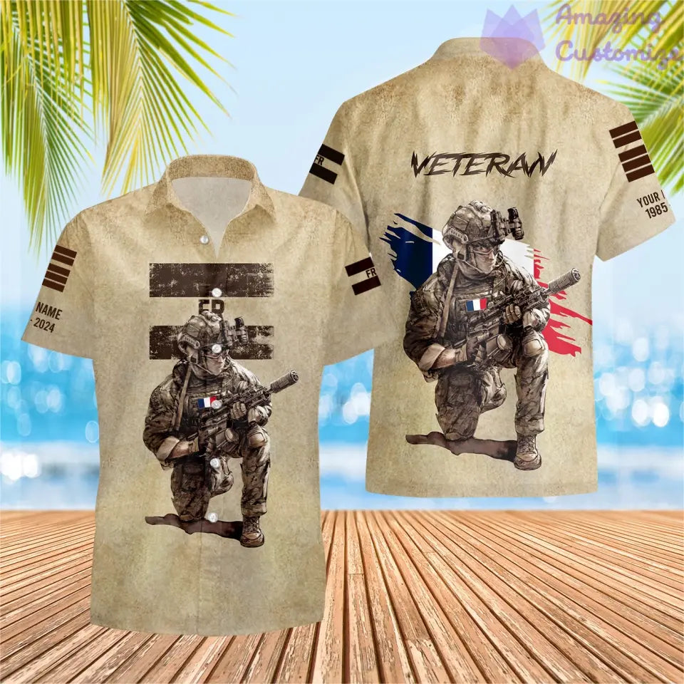 Sweat à capuche personnalisé avec camouflage soldat/vétéran de la France avec nom, année et grade imprimé sur toute la surface - 17229888