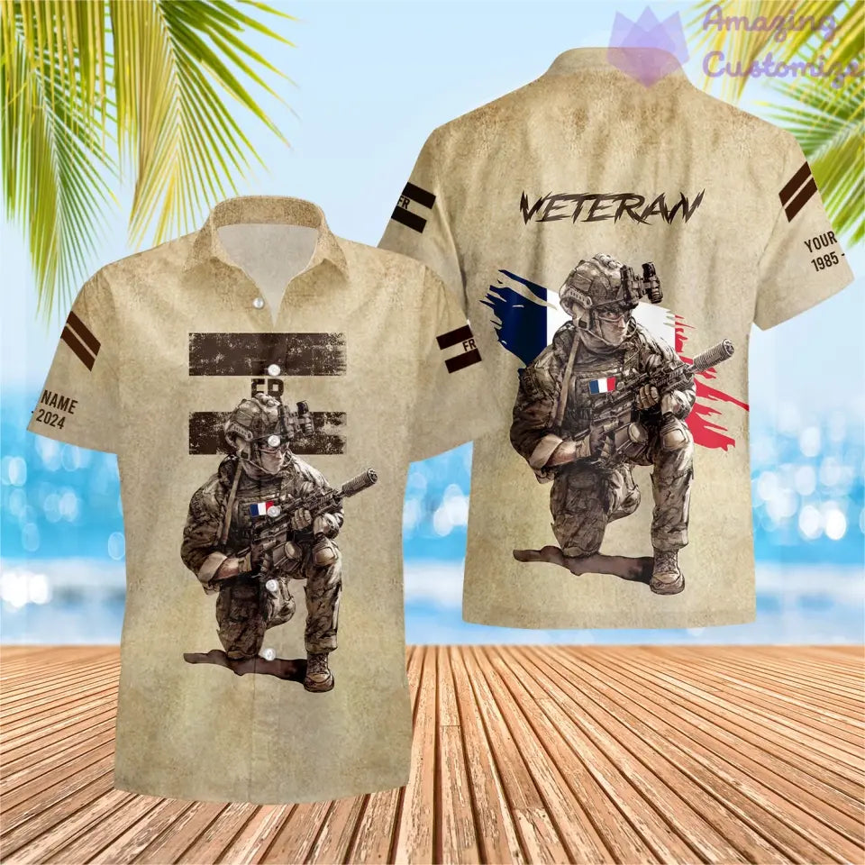Sweat à capuche personnalisé avec camouflage soldat/vétéran de la France avec nom, année et grade imprimé sur toute la surface - 17229888