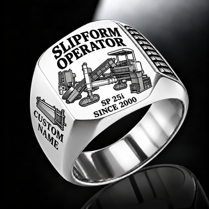 Silver personalized SP 25i concrete slipform paver operator signet ring with flat machine artwork and SLIPFORM OPERATOR, SP 25i, CUSTOM NAME and SINCE 2000 engraving.