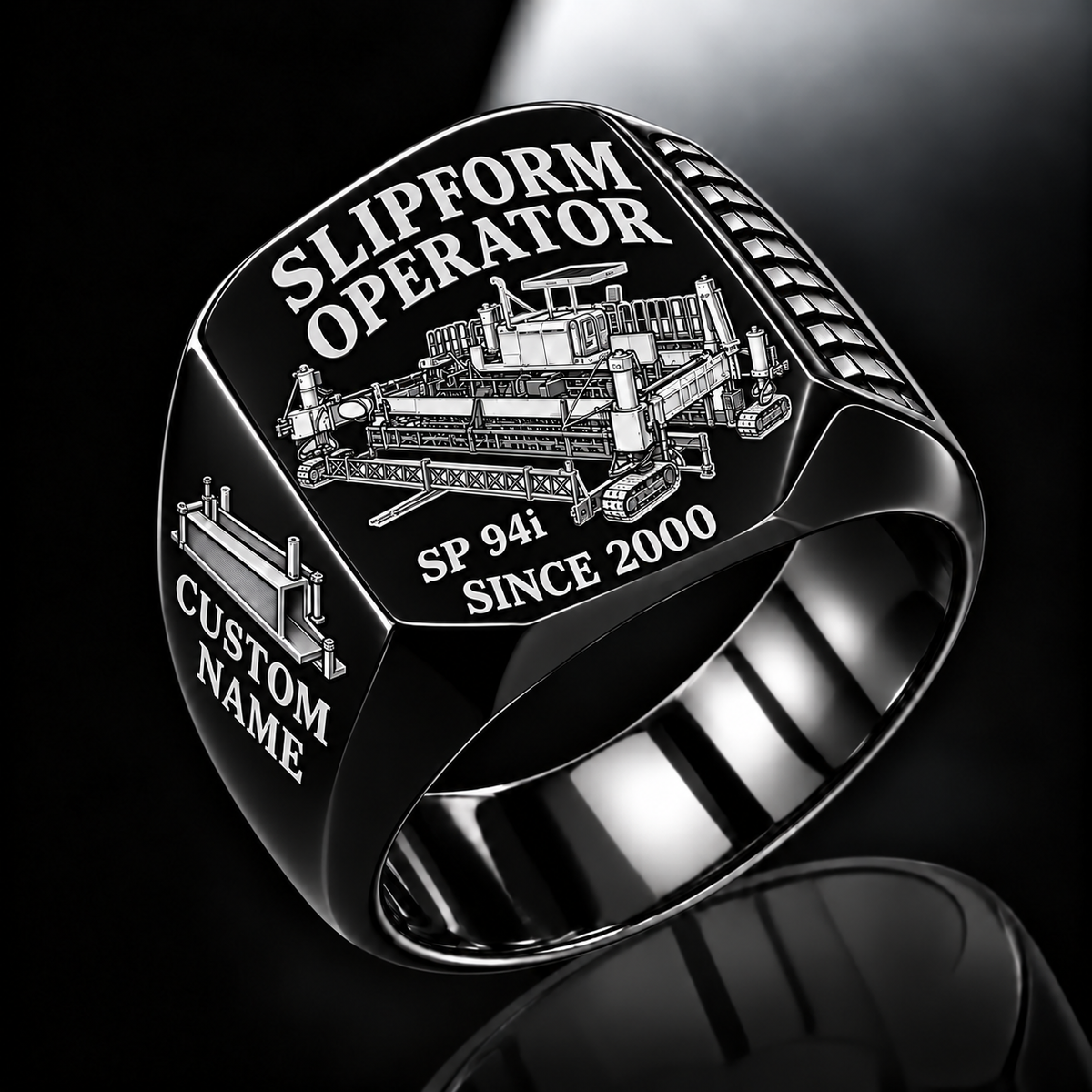 Black personalized SP 94i concrete slipform paver operator signet ring with flat machine artwork and SLIPFORM OPERATOR, SP 94i, CUSTOM NAME and SINCE 2000 engraving.