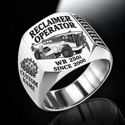 Silver personalized WR 250i road reclaimer operator signet ring with flat machine artwork and RECLAIMER OPERATOR, WR 250i, CUSTOM NAME and SINCE 2000 engraving.
