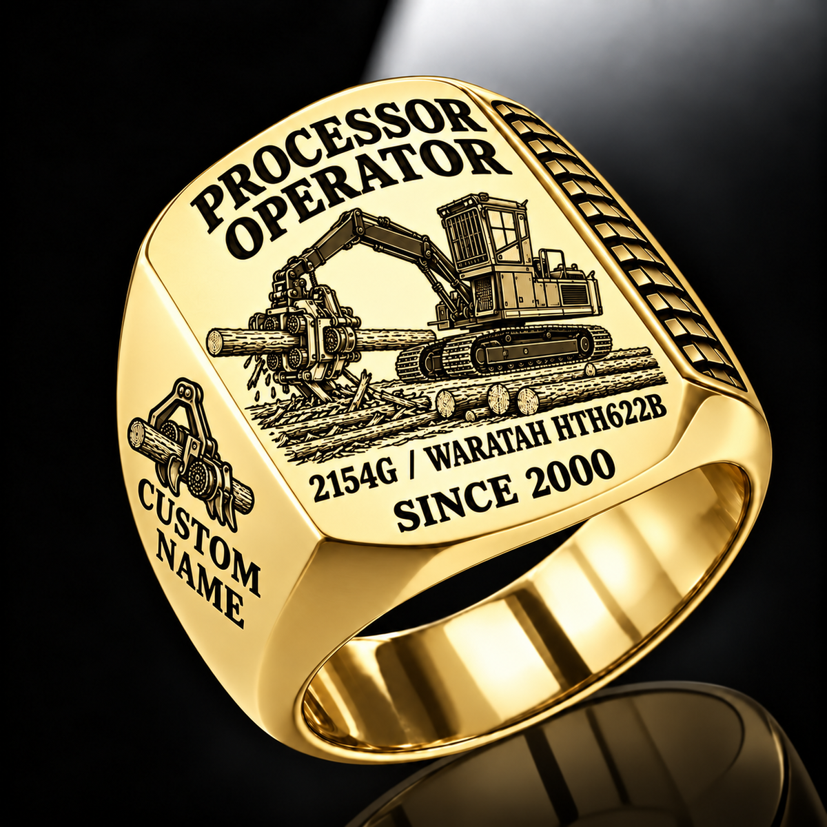 John Deere 2154G with Waratah HTH622B Processor Operator Ring in Gold finish, flat engraving showing roller-and-knife head feeding a horizontal felled log, CUSTOM NAME and SINCE 2000.