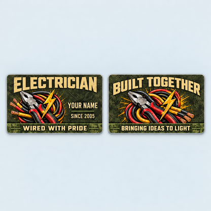 Front and reverse of the Electrician Rugged Field aluminum wallet card